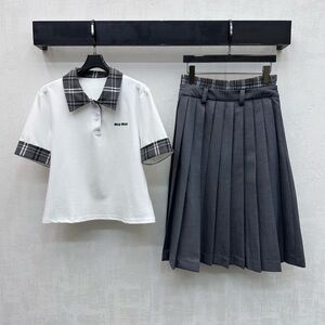 Miu Miu V-neck short-sleeved top + pleated midi skirt set